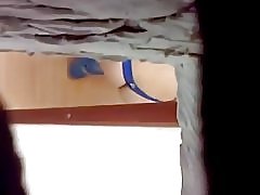 Garšīgi Brazīlijas meitene. mainīt drēbes.