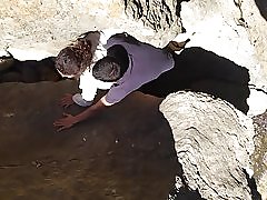 Final piesaistīja, akmeņos