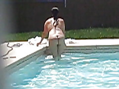Voyeur pool milf