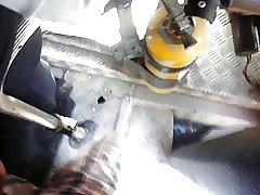 Palīdzot jums liels ass hot tube metāla p1