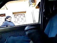 Flash vispirms skatās sāniski un pēc tam skatīt to priekšā