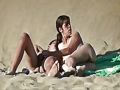 Amatieru uz pludmali - bymonique